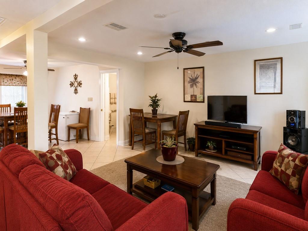 2505 PAINTERS Street, New Orleans, LA 70117 photo 2